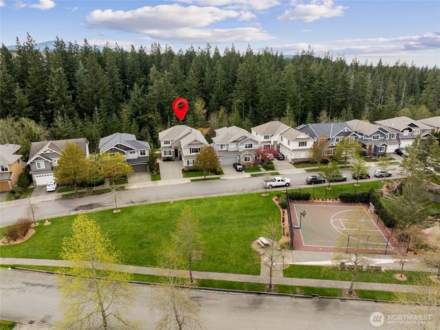 6701 W Crest View Loop SE, Snoqualmie, WA 98065
