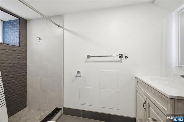 158 Slocum Avenue, Englewood, NJ 07631