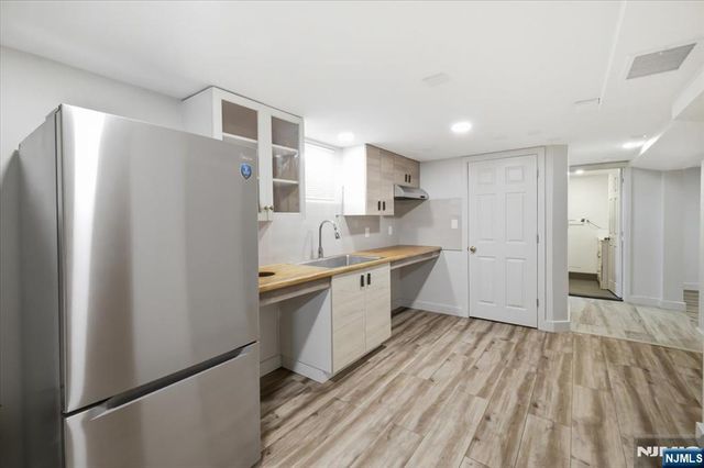 158 Slocum Avenue, Englewood, NJ 07631