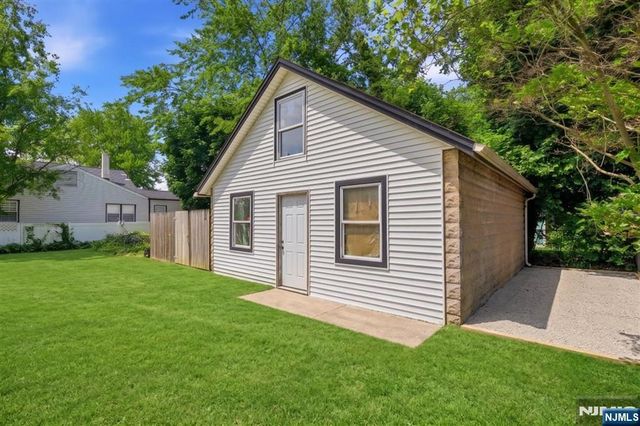 158 Slocum Avenue, Englewood, NJ 07631