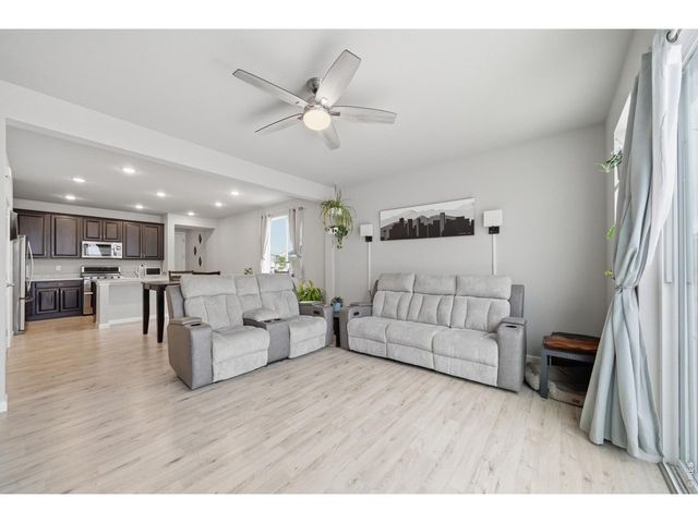 2743 Tallgrass Ln, Berthoud, CO 80513