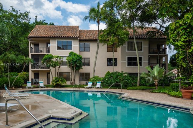 4241 W Mcnab Rd 11, Pompano Beach, FL 33069
