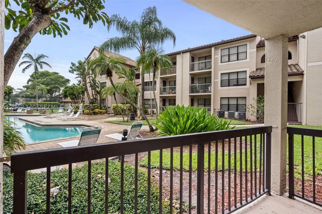 4241 W Mcnab Rd 11, Pompano Beach, FL 33069