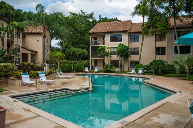 4241 W Mcnab Rd 11, Pompano Beach, FL 33069