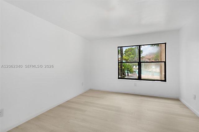 4241 W Mcnab Rd 11, Pompano Beach, FL 33069