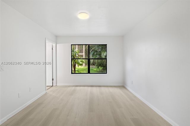 4241 W Mcnab Rd 11, Pompano Beach, FL 33069