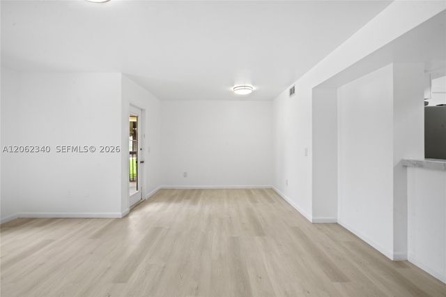 4241 W Mcnab Rd 11, Pompano Beach, FL 33069