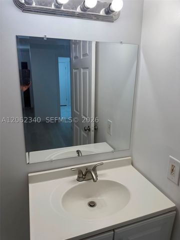 4241 W Mcnab Rd 11, Pompano Beach, FL 33069