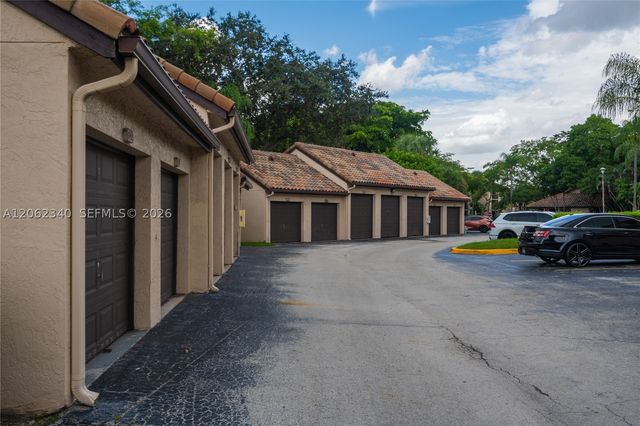 4241 W Mcnab Rd 11, Pompano Beach, FL 33069