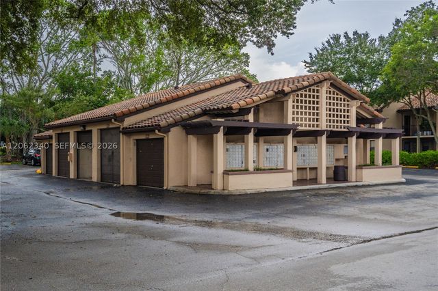 4241 W Mcnab Rd 11, Pompano Beach, FL 33069