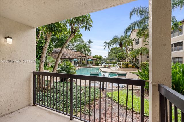 4241 W Mcnab Rd 11, Pompano Beach, FL 33069