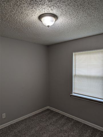 5325 Hensley Drive, Fort Worth, TX 76134