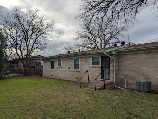 5325 Hensley Drive, Fort Worth, TX 76134