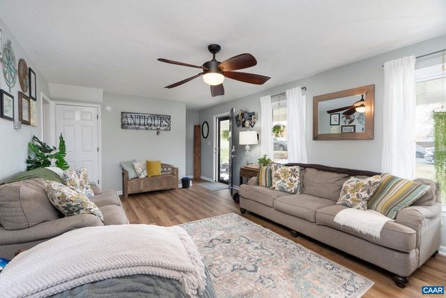 205 YOUNT AVE, Staunton, VA 24401