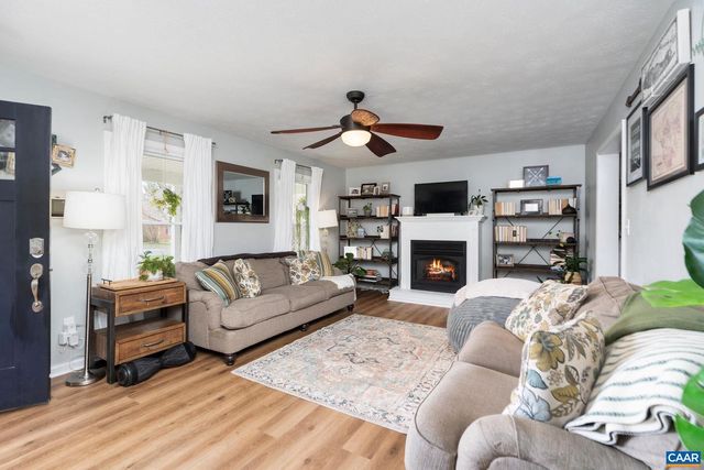 205 YOUNT AVE, Staunton, VA 24401