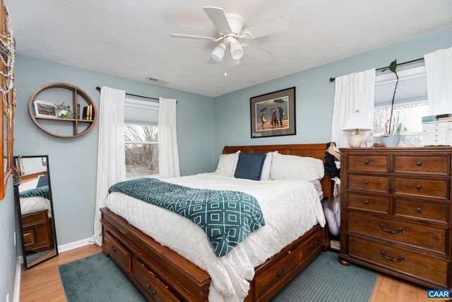 205 YOUNT AVE, Staunton, VA 24401