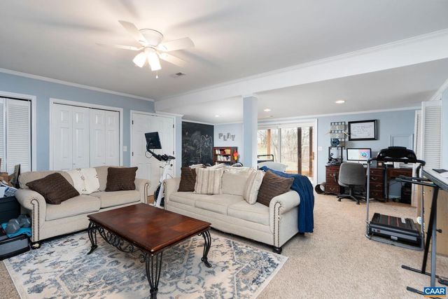 205 YOUNT AVE, Staunton, VA 24401