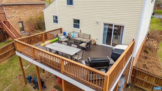 205 YOUNT AVE, Staunton, VA 24401