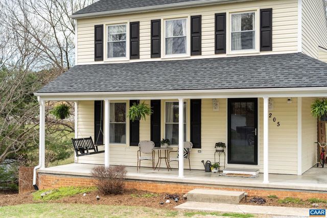 205 YOUNT AVE, Staunton, VA 24401