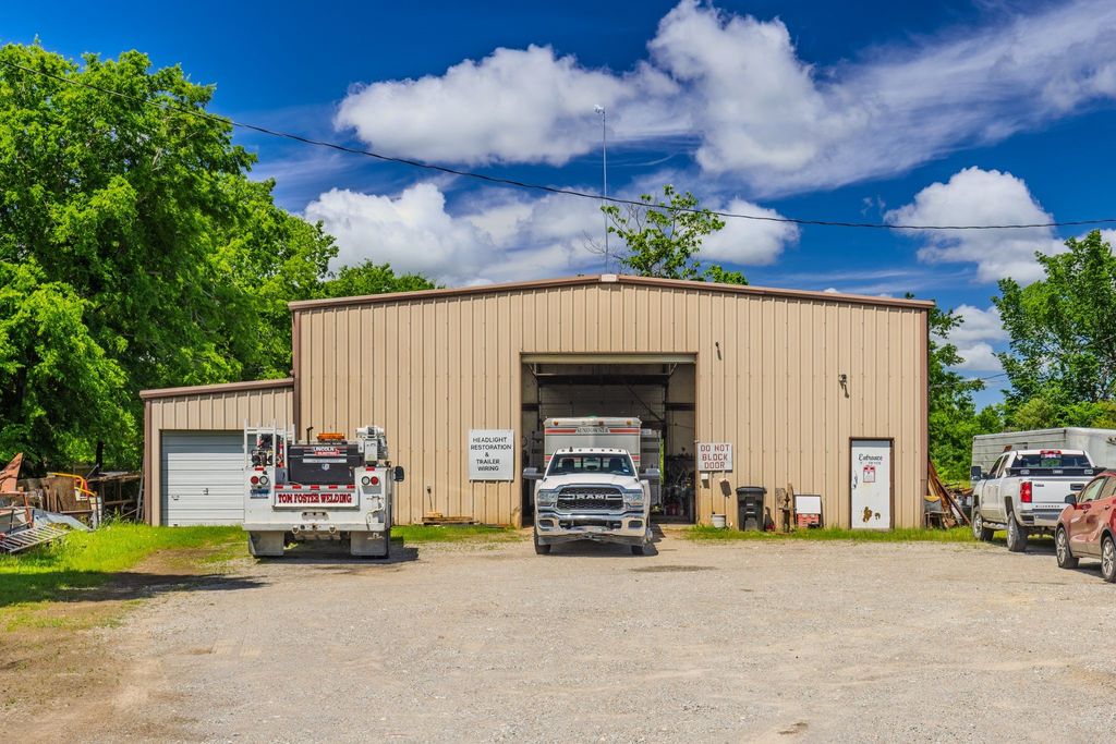 10806 FM 1570, Greenville, TX 75402