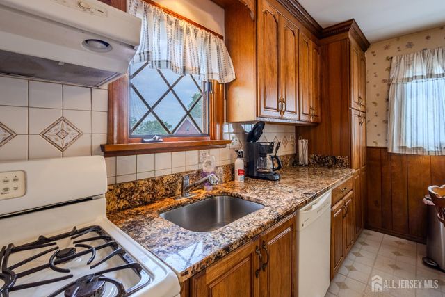 149 Strawberry Hill Avenue, Woodbridge Proper, NJ 07095