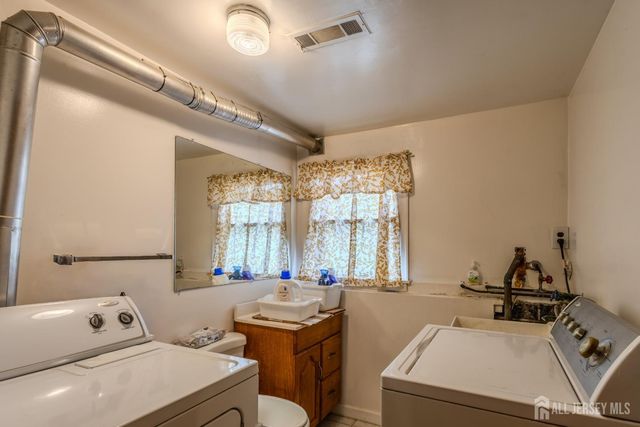 149 Strawberry Hill Avenue, Woodbridge Proper, NJ 07095