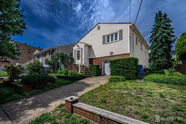 149 Strawberry Hill Avenue, Woodbridge Proper, NJ 07095