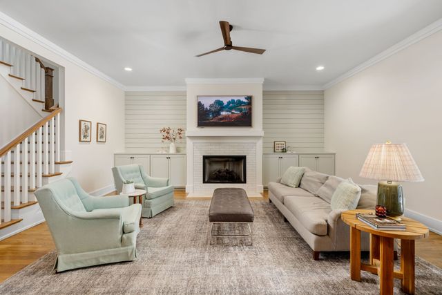 4000 Wallace Ln, Nashville, TN 37215