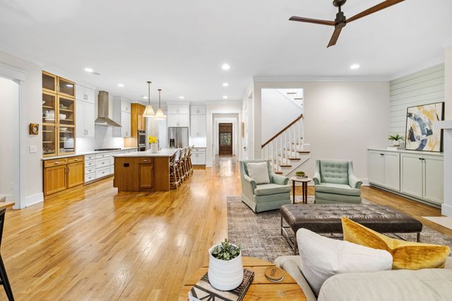 4000 Wallace Ln, Nashville, TN 37215