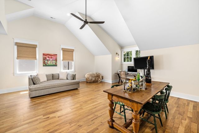 4000 Wallace Ln, Nashville, TN 37215
