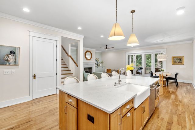 4000 Wallace Ln, Nashville, TN 37215