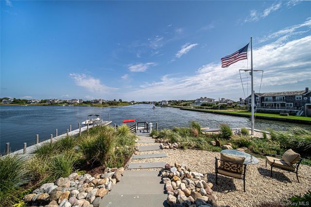 38 Beach Lane, Quogue, NY 11959