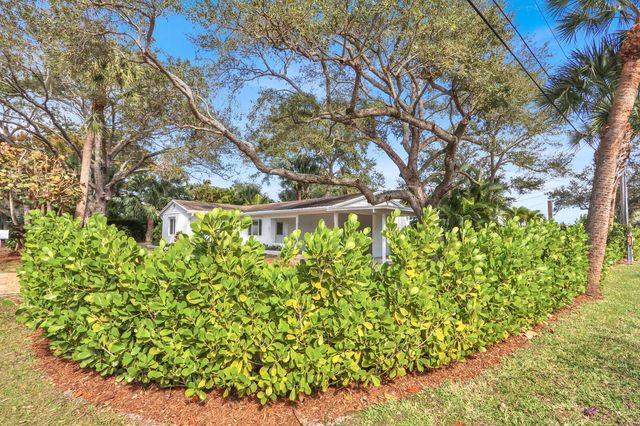 601 Paulina Road, Jupiter, FL 33477