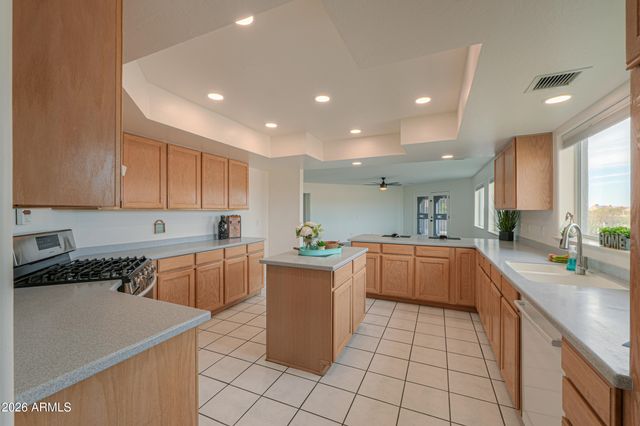 15301 S BENTLEY Place, Arizona City, AZ 85123