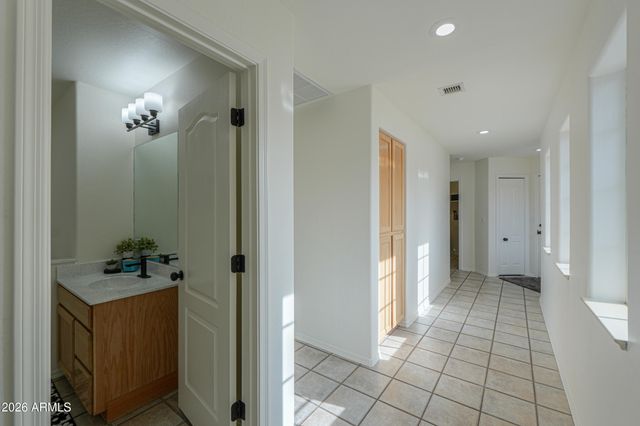 15301 S BENTLEY Place, Arizona City, AZ 85123