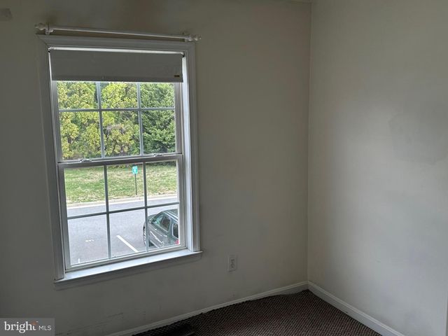 4020 ENGLANDTOWN RD, Fredericksburg, VA 22408