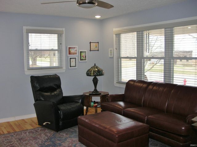 3399 Bell Road, Newburgh, IN 47630