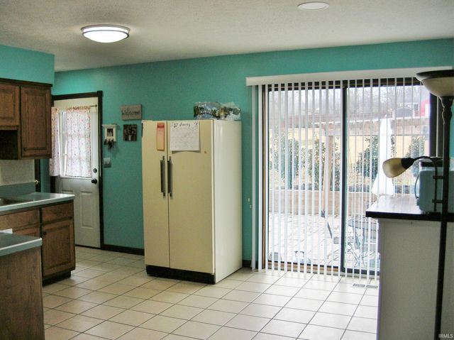 3399 Bell Road, Newburgh, IN 47630