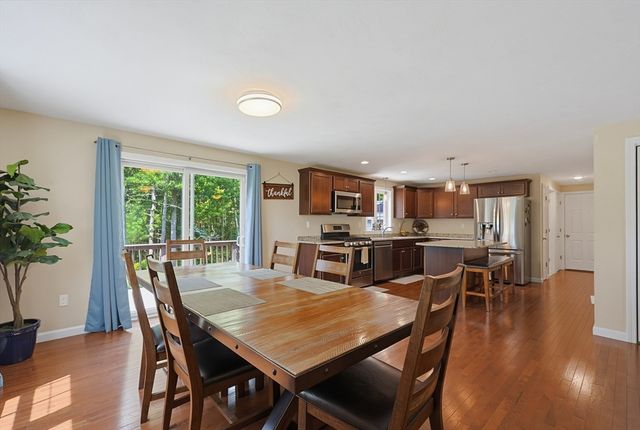 5 County Street, Berkley, MA 02779