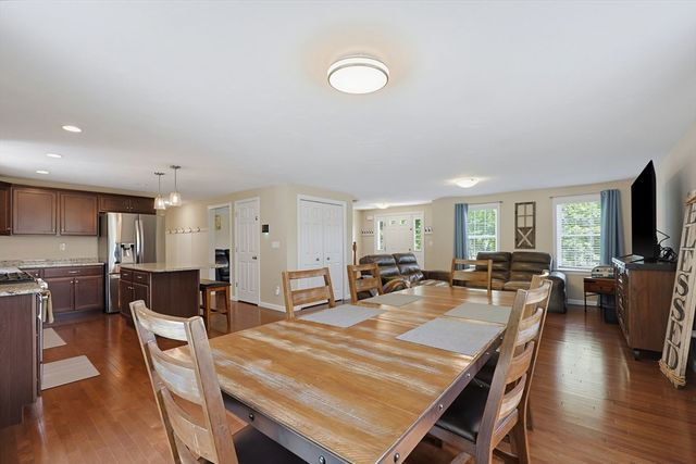 5 County Street, Berkley, MA 02779