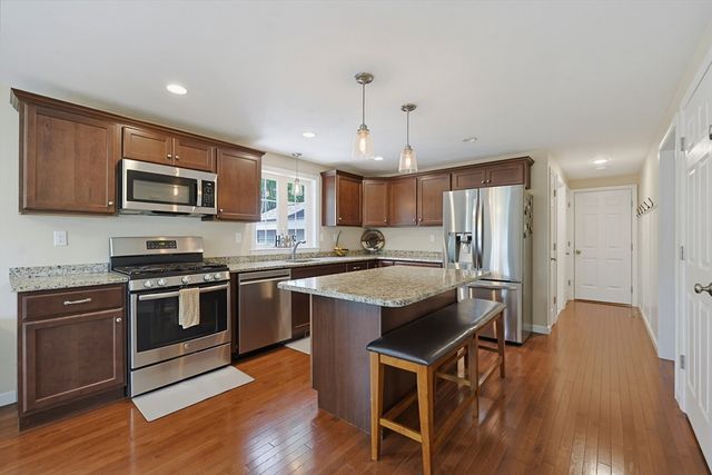 5 County Street, Berkley, MA 02779