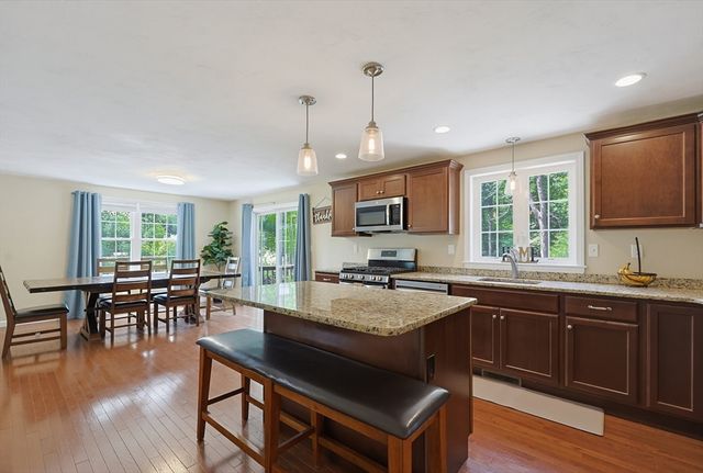5 County Street, Berkley, MA 02779
