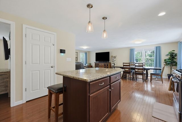 5 County Street, Berkley, MA 02779