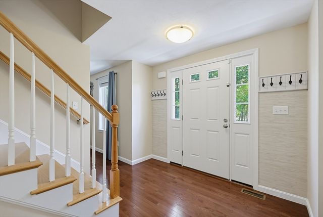 5 County Street, Berkley, MA 02779