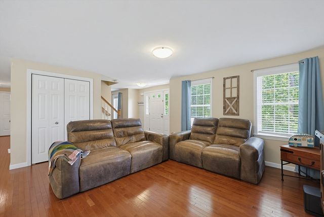5 County Street, Berkley, MA 02779