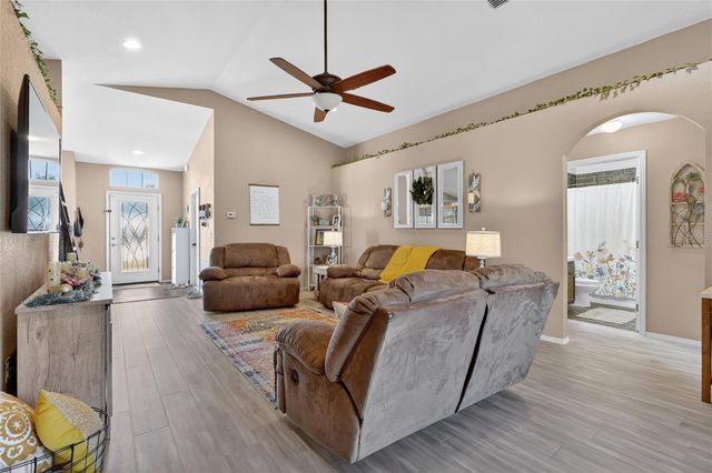 4107 DINNER LAKE WAY, Lake Wales, FL 33859