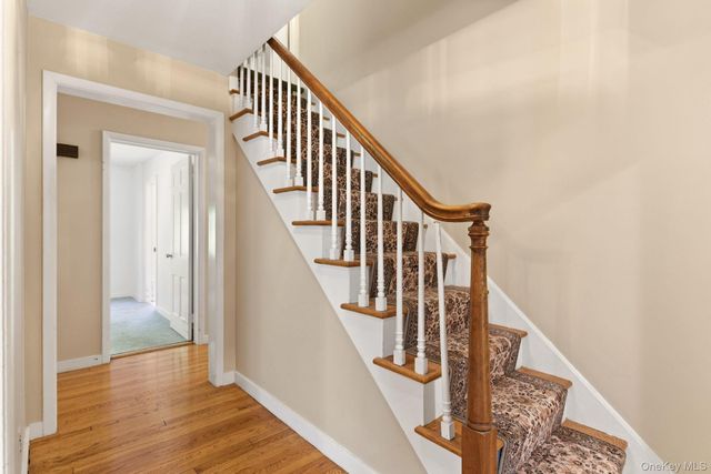380 Duck Pond Road, Matinecock, NY 11560