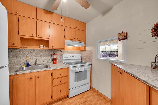 9101 Sunrise Lakes Boulevard 206, Sunrise, FL 33322