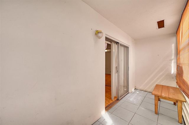 9101 Sunrise Lakes Boulevard 206, Sunrise, FL 33322