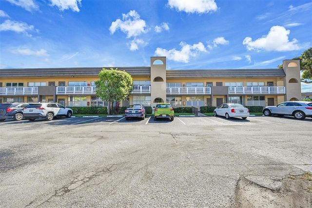 9101 Sunrise Lakes Boulevard 206, Sunrise, FL 33322